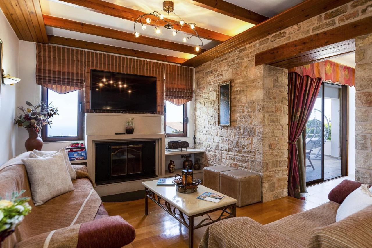 Villa Natura - With Private Heated Pool Tria Monastiria 外观 照片