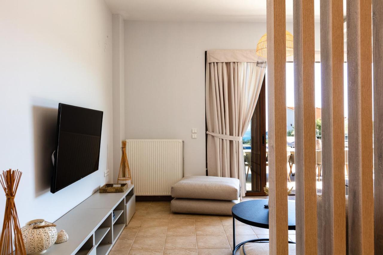 Villa Natura - With Private Heated Pool Tria Monastiria 外观 照片